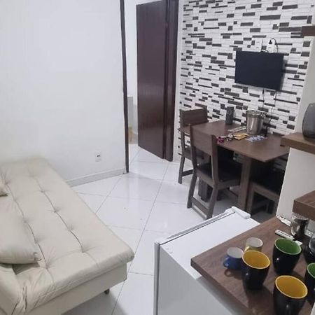 Quarto E Sala A Uma Quadra Da Praia Copacabana Posto 02 Ріо-де-Жанейро Екстер'єр фото