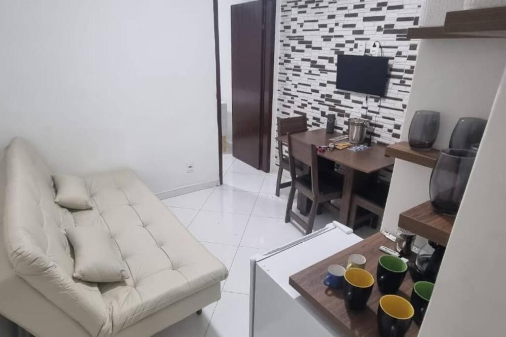 Quarto E Sala A Uma Quadra Da Praia Copacabana Posto 02 Ріо-де-Жанейро Екстер'єр фото
